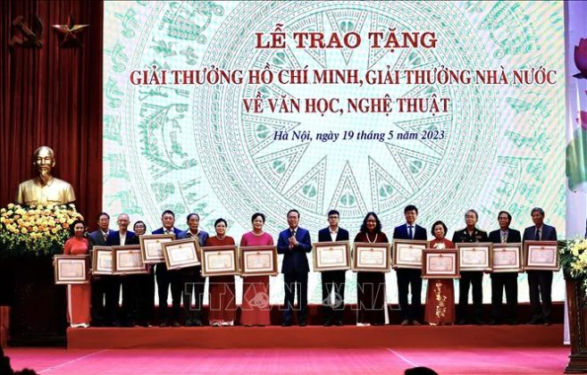 6 min 657x420 - Lễ trao tặng Giải thưởng Hồ Chí Minh, Giải thưởng Nhà nước về văn học, nghệ thuật năm 2022
