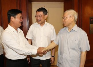 Tổng Bí thư chủ trì họp tổng kết phương hướng phát triển tỉnh Nghệ An