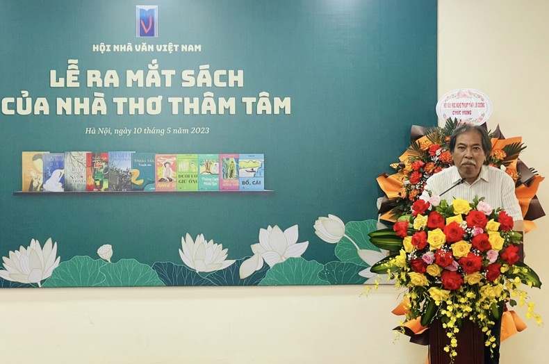 Chu tich Hoi Nha van Viet Nam Nguyen Quang Thieu - Ra mắt các tác phẩm văn xuôi của nhà thơ Thâm Tâm