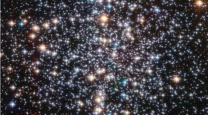 Kính viễn vọng Hubble phát hiện 'hố đen ẩn' hiếm gặp trong Dải Ngân hà Kính viễn vọng Hubble phát hiện 'hố đen ẩn' hiếm gặp trong Dải Ngân hà