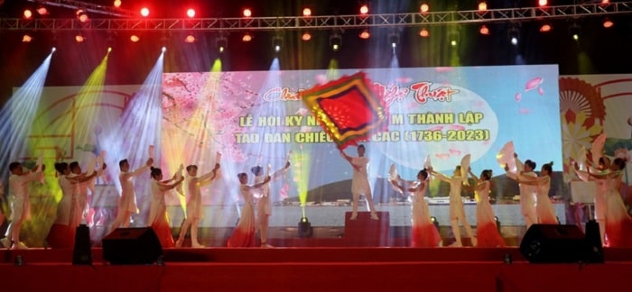 Xướng họa thi ca ở Chiêu Anh Các - Tác giả: Nhà sử học Lê Văn lan