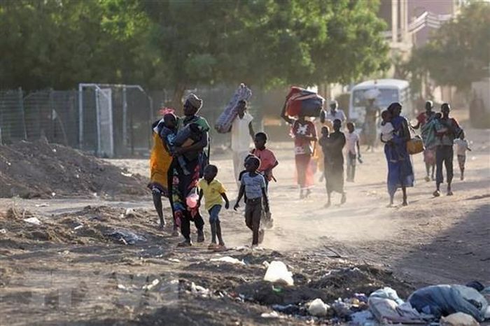Liên hợp quốc: Hơn 100.000 người tị nạn chạy trốn khỏi Sudan