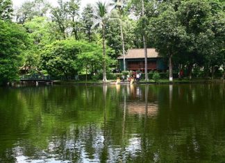 Nhà sàn Bác Hồ – nơi toả sáng một nhân cách lớn Nhà sàn Bác Hồ - nơi toả sáng một nhân cách lớn