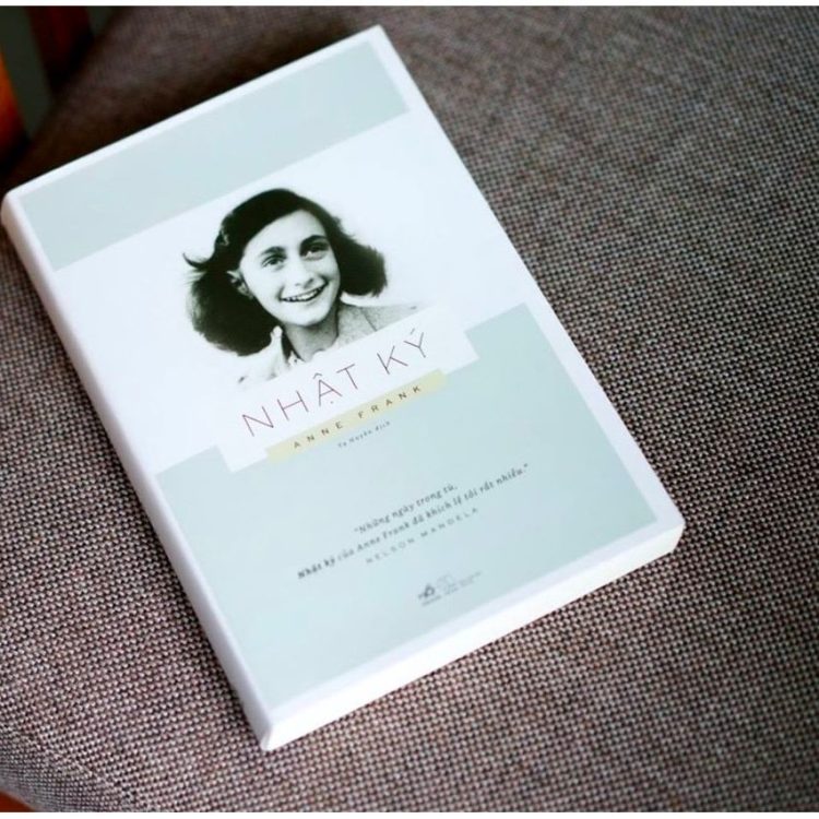 Sach Nhat ky Anne Frank 2 min 750x750 - 'Nhật ký của Anne Frank' - cuốn sách tôi không mong kết thúc