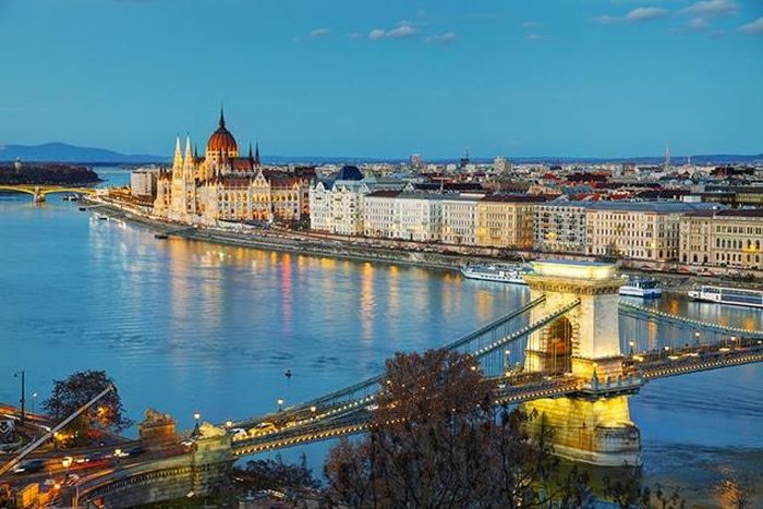Song Danube doan chay qua Hungaria - Để các dòng sông chảy tự do