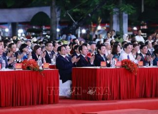 Thủ tướng Phạm Minh Chính dự khai mạc Lễ hội Hoa Phượng đỏ Hải Phòng 2023 Thủ tướng Phạm Minh Chính dự khai mạc Lễ hội Hoa Phượng đỏ Hải Phòng 2023