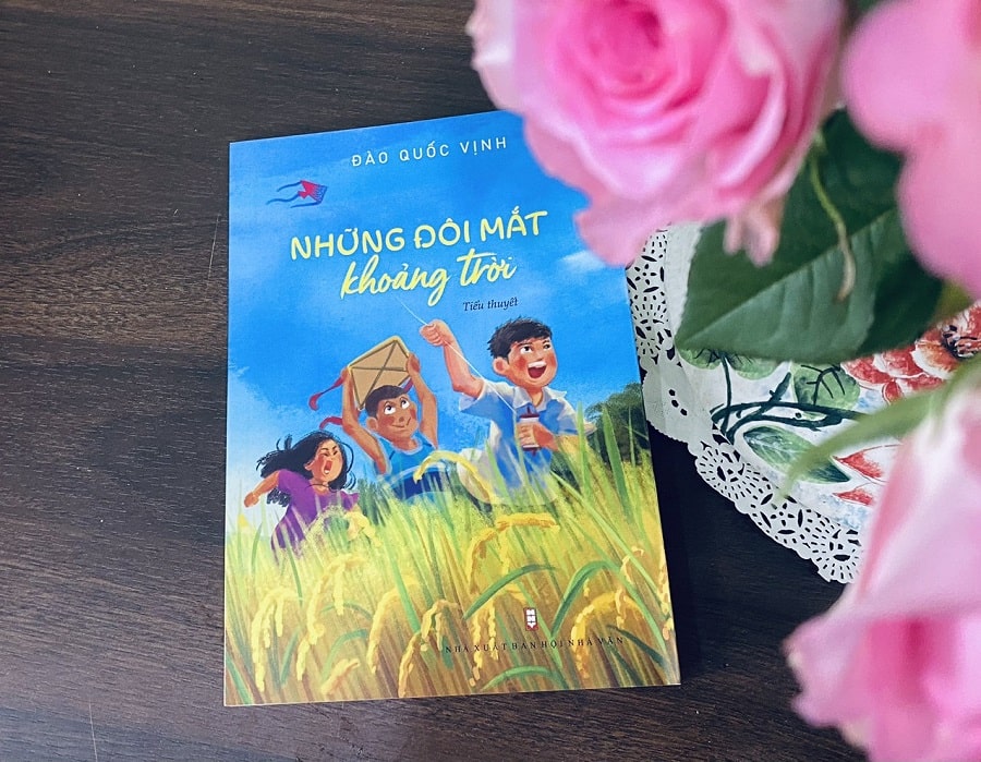 Cựu hiệu trưởng viết tiểu thuyết về học trò: 'Thước gỗ lim đã hết thời'
