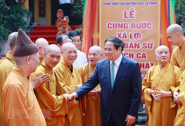 1 min 3 615x420 - Thủ tướng Phạm Minh Chính chúc mừng Đại lễ Phật đản 2023