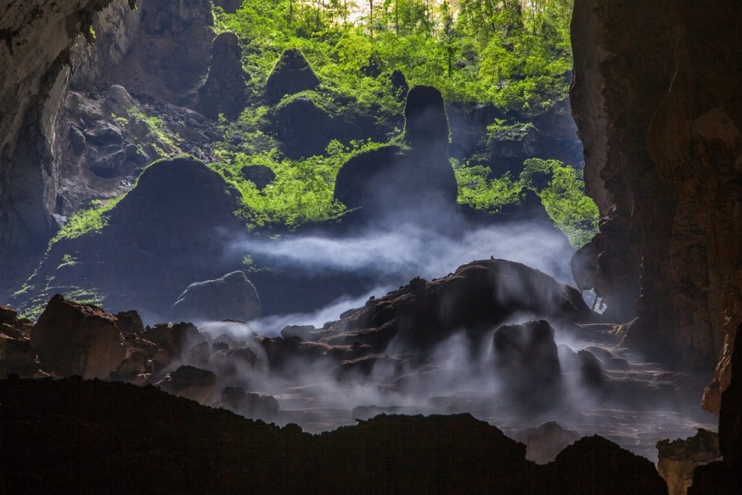 'Vương quốc hang động' kỳ vĩ và hoang sơ của Việt Nam 'Vương quốc hang động' kỳ vĩ và hoang sơ của Việt Nam