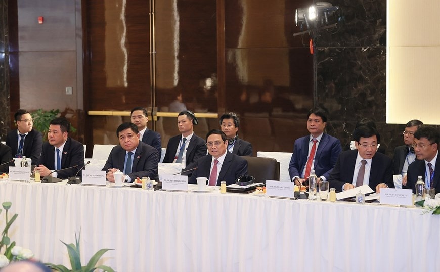 Thủ tướng tọa đàm với các hiệp hội doanh nghiệp, tập đoàn lớn Hàn Quốc