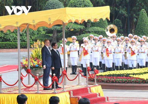1 min 8 601x420 - Thủ tướng Phạm Minh Chính chủ trì lễ đón chính thức Thủ tướng Australia