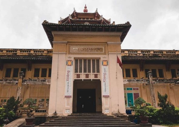 Bảo t&agrave;ng Lịch sử l&agrave; bảo t&agrave;ng l&acirc;u đời nhất nh&igrave; tại TP.HCM với tuổi đời gần 100 năm.
