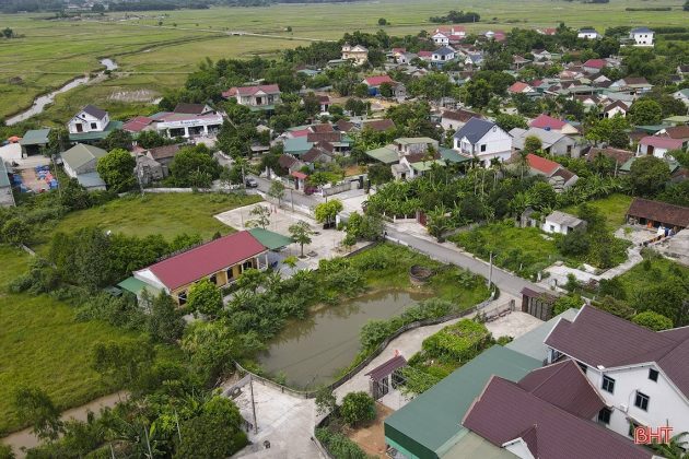 Kh&aacute;m ph&aacute; l&agrave;ng cổ duy nhất Việt Nam c&oacute; 3 di sản thế giới