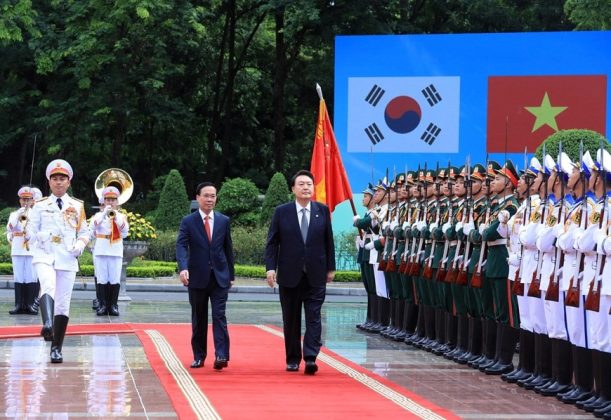 3 min 64 611x420 - Chủ tịch nước Võ Văn Thưởng chủ trì Lễ đón Tổng thống Hàn Quốc