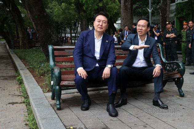 3 min 72 631x420 - Chủ tịch nước và Tổng thống Hàn Quốc cùng hai phu nhân ăn sáng, dạo phố đi bộ