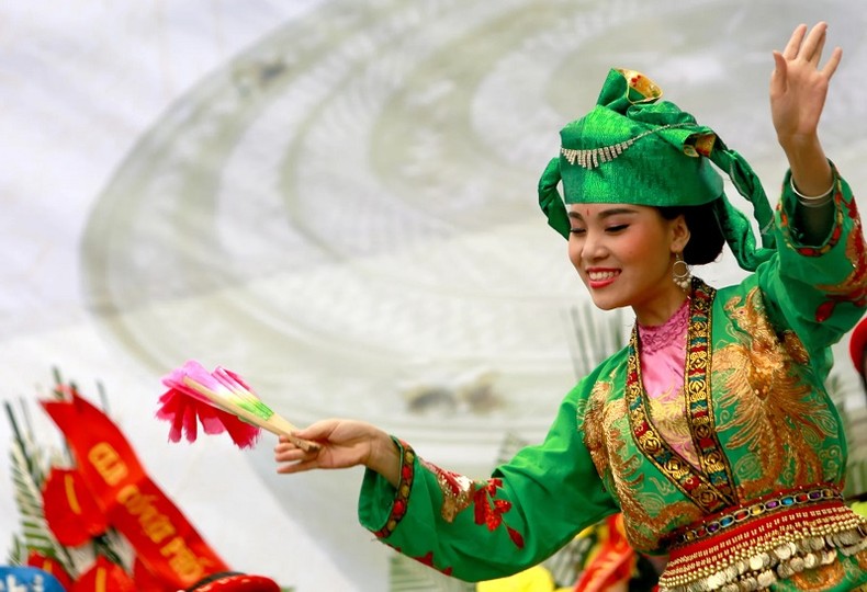 Trình diễn Mẫu Thượng Ngàn trong thực hành tín ngưỡng thờ Mẫu Tam Phủ, được UNESCO ghi danh Di sản văn hóa phi vật thể đại diện nhân loại năm 2016. 