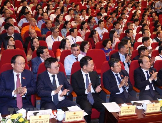 C&aacute;c đại biểu tham dự Lễ trao Giải b&aacute;o ch&iacute; to&agrave;n quốc về Quốc hội v&agrave; Hội đồng Nh&acirc;n d&acirc;n (Giải Di&ecirc;n Hồng) lần thứ nhất - năm 2023.