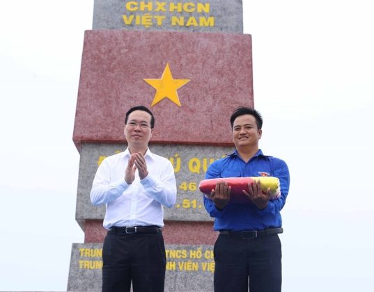5 min 50 537x420 - Chủ tịch nước Võ Văn Thưởng thăm huyện Phú Quý ở Bình Thuận