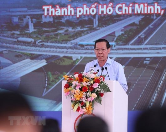 5 min 51 530x420 - Thủ tướng dự lễ khởi công các dự án đường bộ trọng điểm phía Nam
