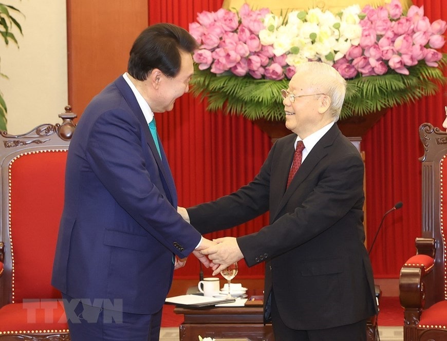 Tổng Bí thư Nguyễn Phú Trọng tiếp Tổng thống Hàn Quốc Yoon Suk Yeol