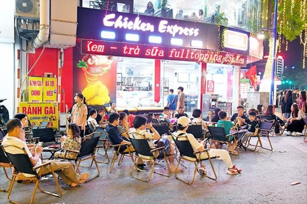B&ecirc;n cạnh những tuyến đường sầm uất, n&aacute;o nhiệt&hellip;