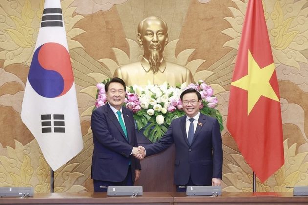 7 min 49 630x420 - Hình ảnh Chủ tịch Quốc hội Vương Đình Huệ tiếp Tổng thống Hàn Quốc