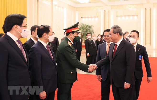 8 min 38 657x420 - Lễ đón Thủ tướng Phạm Minh Chính thăm chính thức Trung Quốc