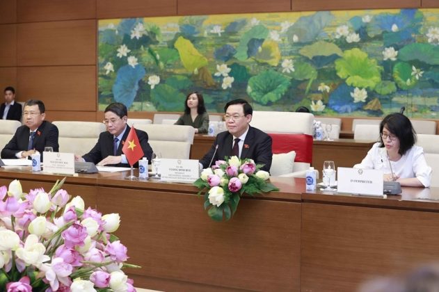 Chủ tịch Quốc hội Vương Đ&igrave;nh Huệ ph&aacute;t biểu.
