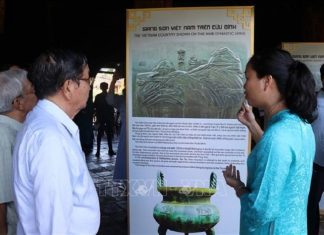 Triển lãm 'Giang sơn Việt Nam trên Cửu Đỉnh'