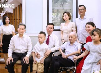Chủ tịch nước Võ Văn Thưởng thăm gia đình văn hóa tiêu biểu của thành phố Đà Nẵng
