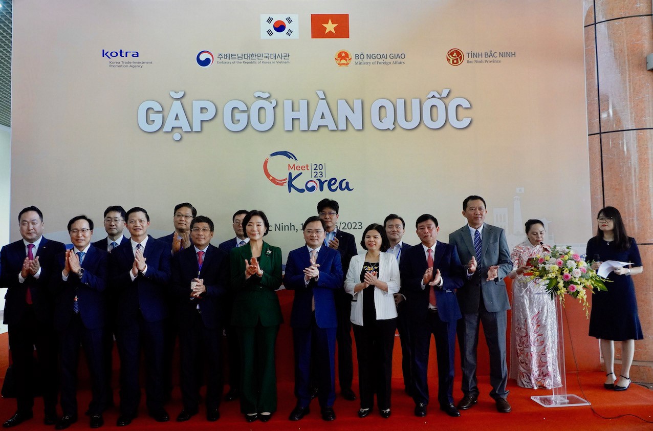 Chuong trinh Gap go Han Quoc khu vuc Bac Bo nam 2023 min - Tổng thống Hàn Quốc: Seoul sẽ tăng cường hợp tác theo định hướng tương lai, vì mục tiêu cùng Việt Nam thịnh vượng