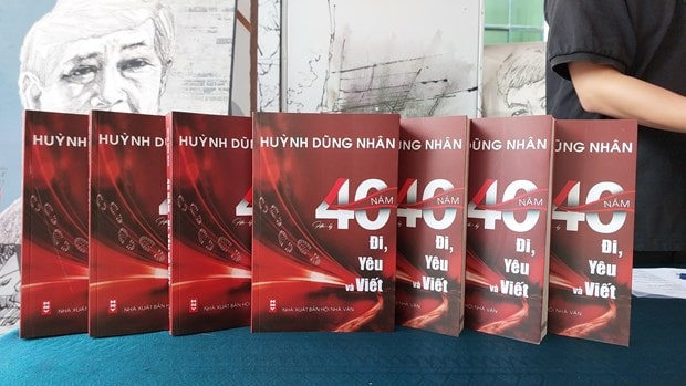 Cuốn sách gói gọn 40 năm sự nghiệp làm báo của ông Huỳnh Dũng Nhân. 