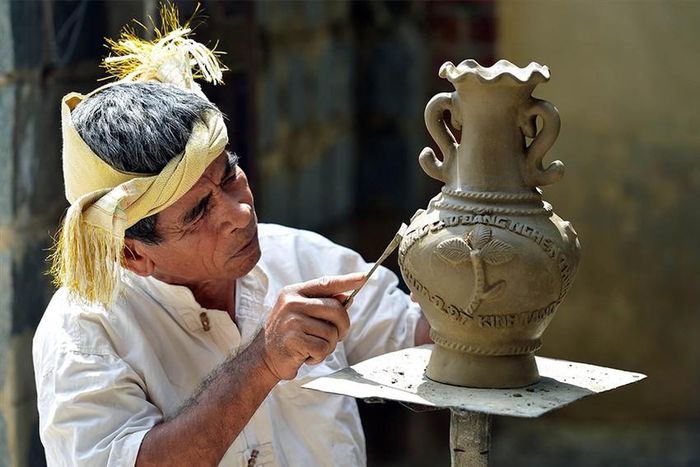 Gốm Bàu Trúc - mạch nối từ quá khứ đến hiện tại và tương lai