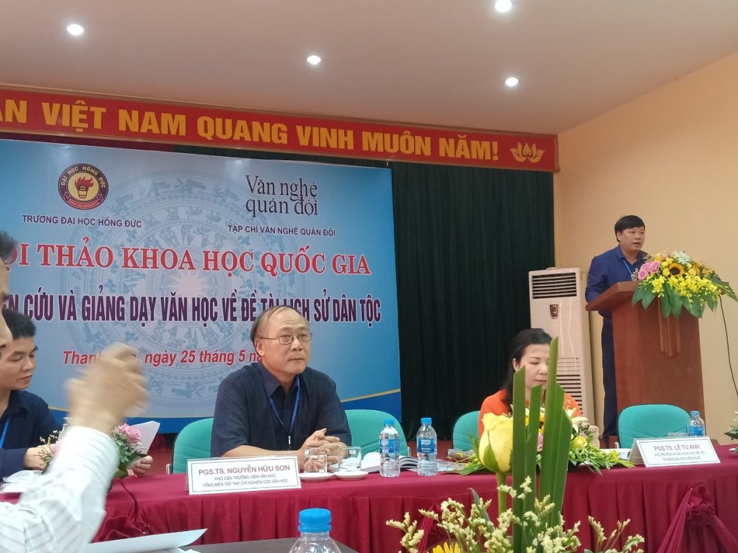 Nghiên cứu và giảng dạy văn học đề tài lịch sử dân tộc, sự động tâm, động não của các nhà quản lý? - Tác giả: Nhà văn Phùng Văn Khai Nghiên cứu và giảng dạy văn học đề tài lịch sử dân tộc, sự động tâm, động não của các nhà quản lý? - Tác giả: Nhà văn Phùng Văn Khai