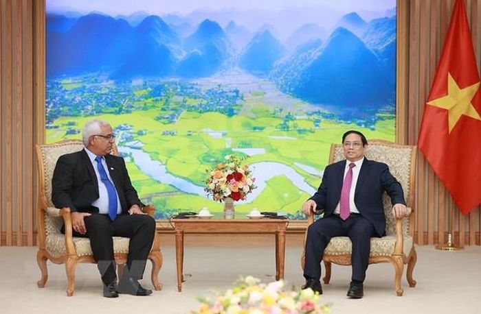 Thu tuong Pham Minh Chinh tiep Bo truong Tu phap Cuba Manuel Slivera Martinez - Thủ tướng: Việt Nam sẵn sàng chia sẻ kinh nghiệm với Cuba