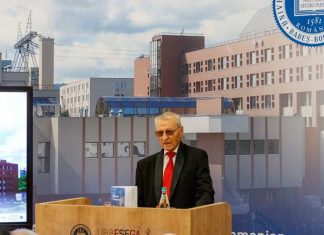 Giới thiệu cuốn sách ‘Việt Nam diệu kỳ’ tại Romania Giới thiệu cuốn sách 'Việt Nam diệu kỳ' tại Romania