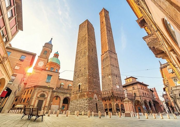 Bologna – Viên ngọc đa diện của Italia
