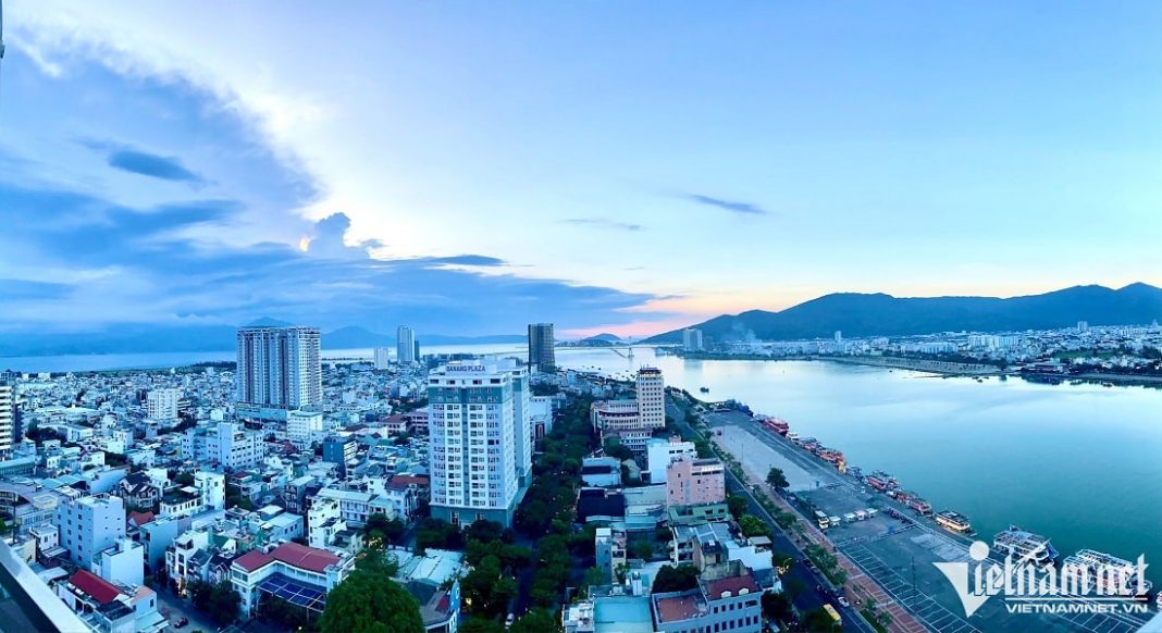 Thành phố nào của Việt Nam được gọi là nơi 'đầu biển, cuối sông'?