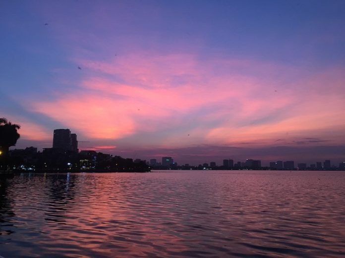 Hồ Tây - góc bình yên giữa lòng Hà Nội - VSD Văn Hóa - Đời Sống - vansudia.net Hồ Tây - góc bình yên giữa lòng Hà Nội