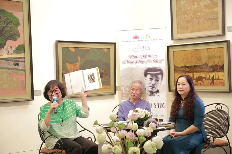 Họa sĩ Đặng Thị Khuê mong một ngày nào đó không xa, Việt Nam sẽ có bảo tàng nghệ thuật đương đại, trong đó không thể thiếu được họa sĩ Nguyễn Sáng.