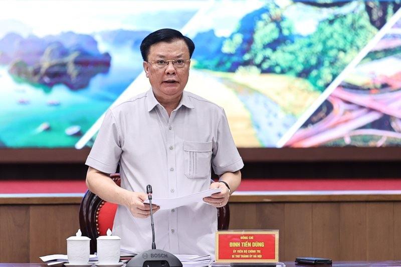 Bí thư Thành ủy Hà Nội Đinh Tiến Dũng điều hành hội nghị