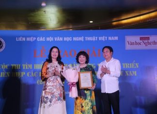 Trao giải cuộc thi Tìm hiểu 75 năm xây dựng và phát triển Liên hiệp các Hội Văn học nghệ thuật Việt Nam Trao giải cuộc thi Tìm hiểu 75 năm xây dựng và phát triển Liên hiệp các Hội Văn học nghệ thuật Việt Nam