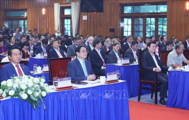 2 min 70 663x420 - Thủ tướng dự Hội nghị công bố quy hoạch và xúc tiến đầu tư tỉnh Long An