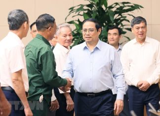 Thủ tướng Phạm Minh Chính gặp người có công tiêu biểu tỉnh Nam Định