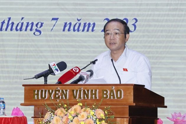 Ph&oacute; Trưởng đo&agrave;n chuy&ecirc;n tr&aacute;ch Đo&agrave;n đại biểu Quốc hội th&agrave;nh phố Hải Ph&ograve;ng L&atilde; Thanh T&acirc;n b&aacute;o c&aacute;o kết quả Kỳ họp thứ 5, Quốc hội kh&oacute;a XV.