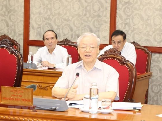 5 min 52 560x420 - Tổng Bí thư Nguyễn Phú Trọng chủ trì cuộc họp Bộ Chính trị, Ban Bí thư