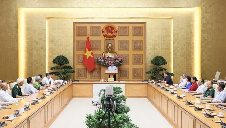 5 min 9 740x420 - Thủ tướng Phạm Minh Chính gặp người có công tiêu biểu tỉnh Nam Định