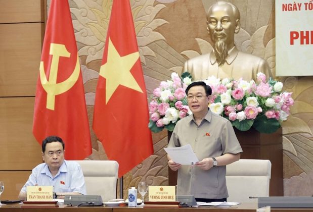 Chủ tịch Quốc hội Vương Đ&igrave;nh Huệ ph&aacute;t biểu.