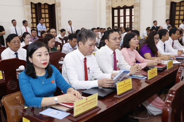 Đại biểu dự phi&ecirc;n khai mạc kỳ họp.