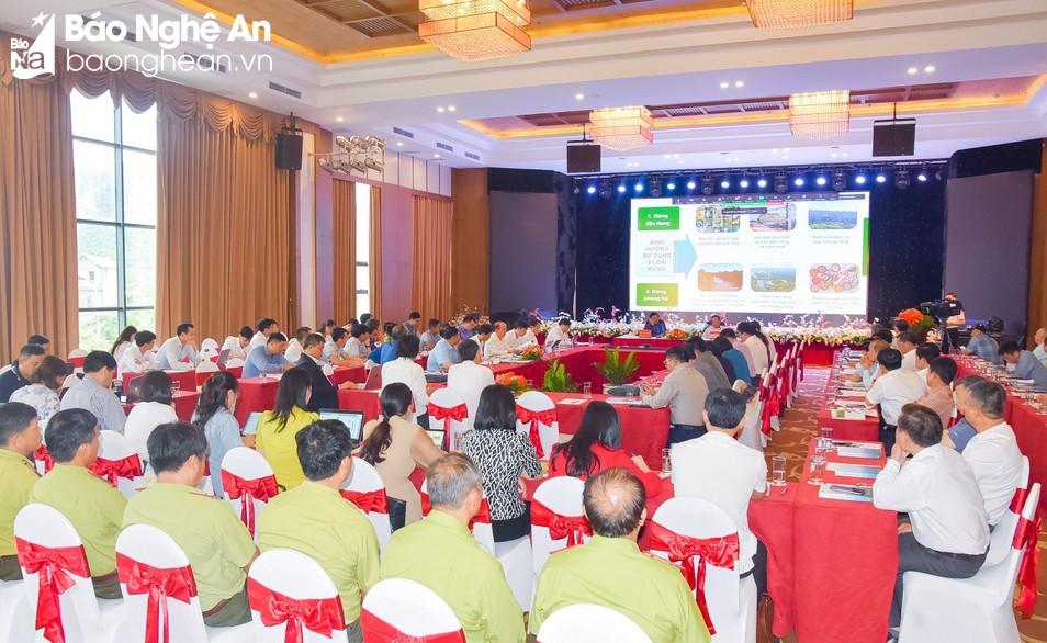 Quang cảnh hội nghị. 